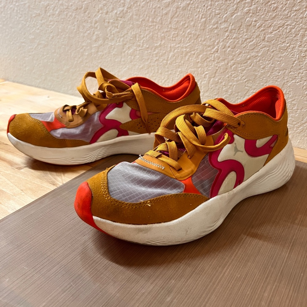Nike formula23 tennis shoes with see thru toe